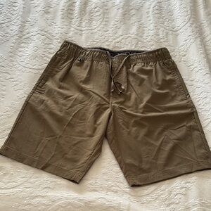 BNWT Casual Olive Green Shorts by Voyager